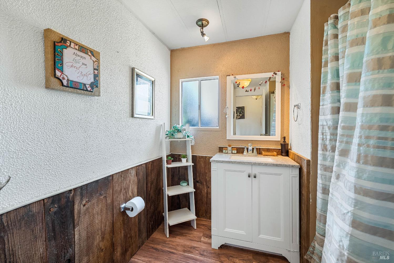 Detail Gallery Image 50 of 68 For 15000 Gray Pine Rd, Lower Lake,  CA 95457 - 1 Beds | 1 Baths