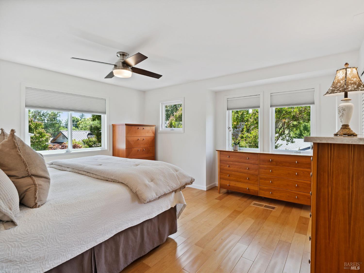 Detail Gallery Image 21 of 41 For 108 Marion Ln, Healdsburg,  CA 95448 - 2 Beds | 2 Baths