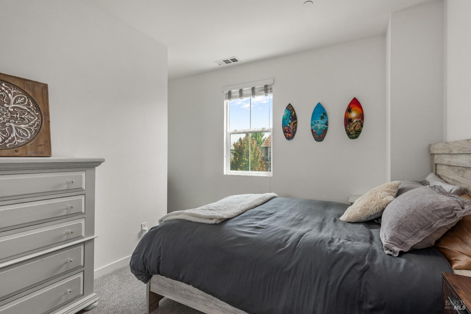 Detail Gallery Image 25 of 34 For 2976 Bay Village Ave, Santa Rosa,  CA 95403 - 3 Beds | 2/1 Baths