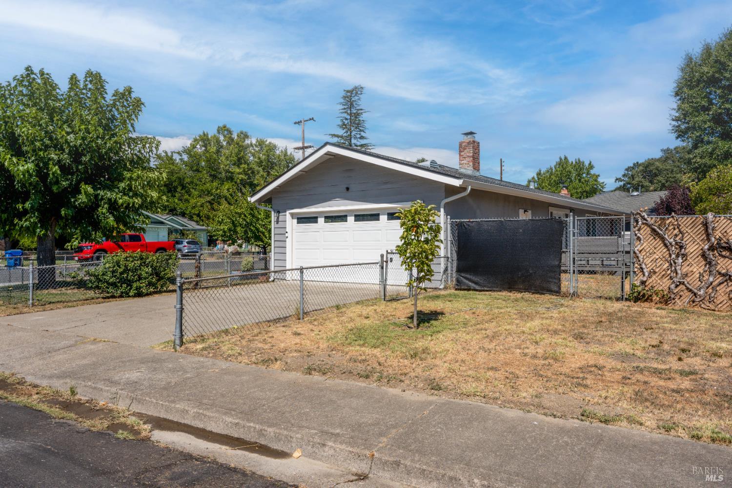 Detail Gallery Image 25 of 28 For 849 Yosemite Dr, Ukiah,  CA 95482 - 3 Beds | 2 Baths