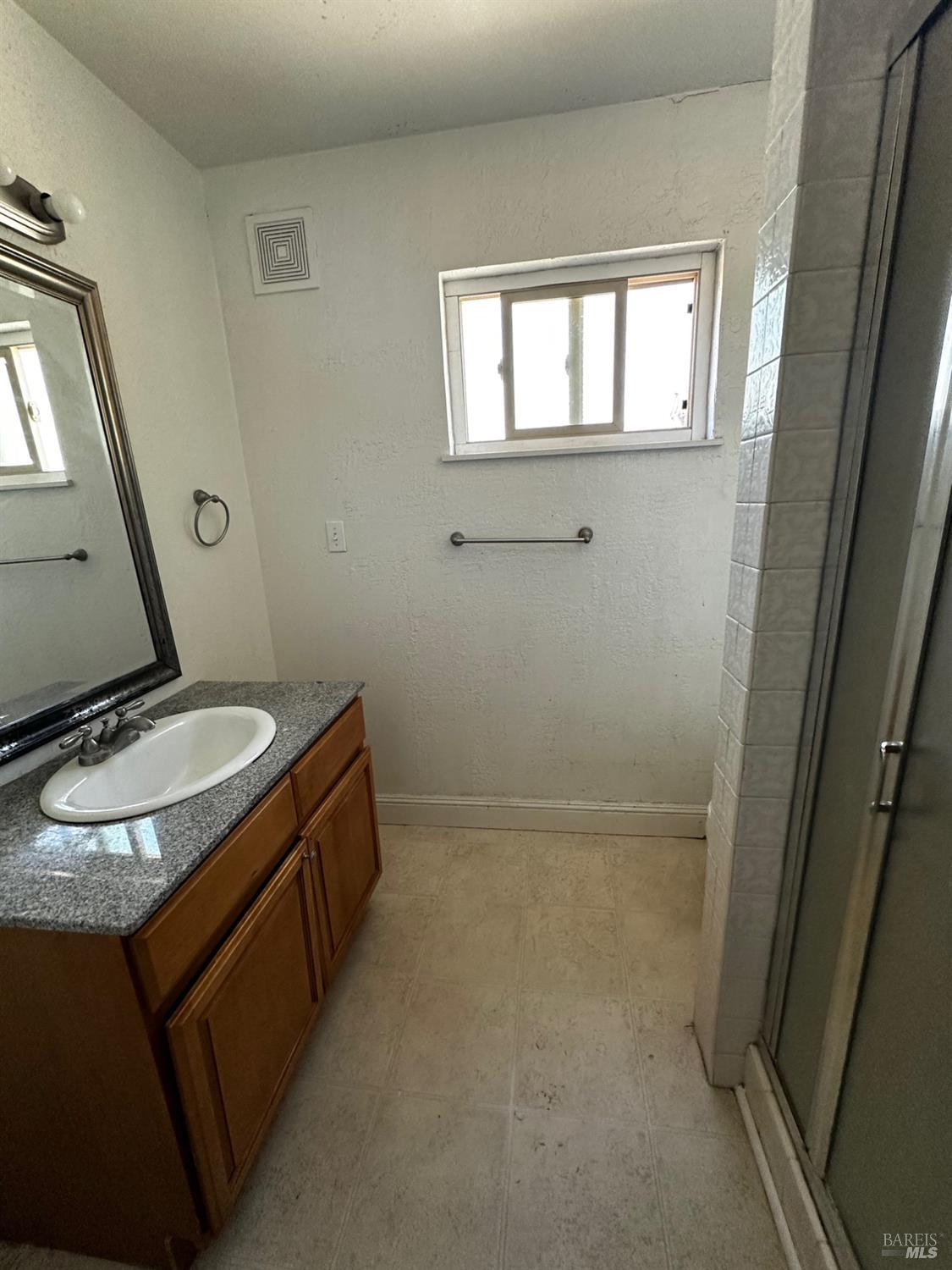 Detail Gallery Image 19 of 29 For 2015 Tennessee St, Vallejo,  CA 94590 - 4 Beds | 2 Baths