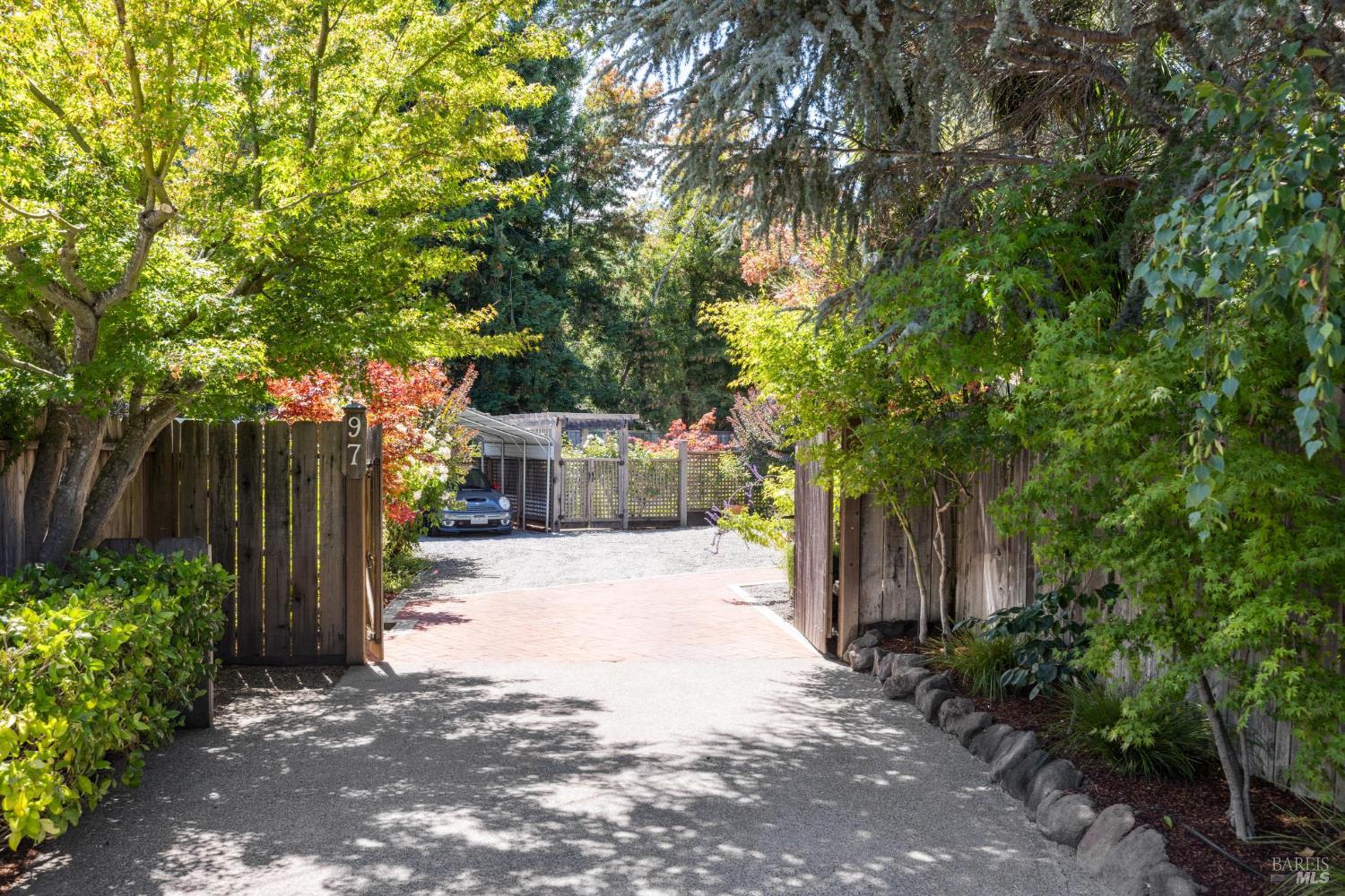 Detail Gallery Image 47 of 53 For 97 Florence Ave, San Anselmo,  CA 94960 - 2 Beds | 1/1 Baths