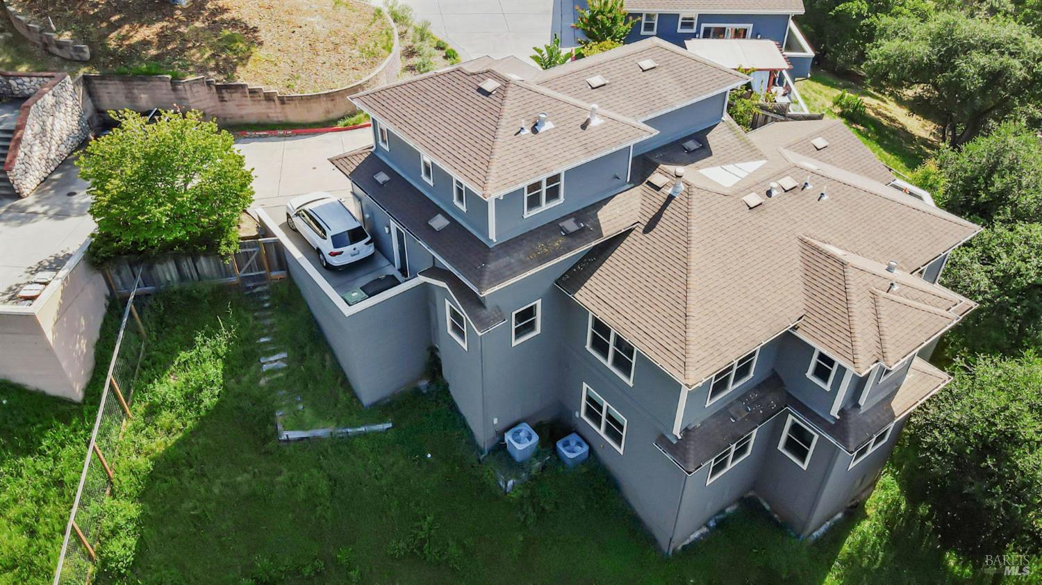 Detail Gallery Image 44 of 49 For 11 Edgehill Way, San Rafael,  CA 94903 - 4 Beds | 3/1 Baths