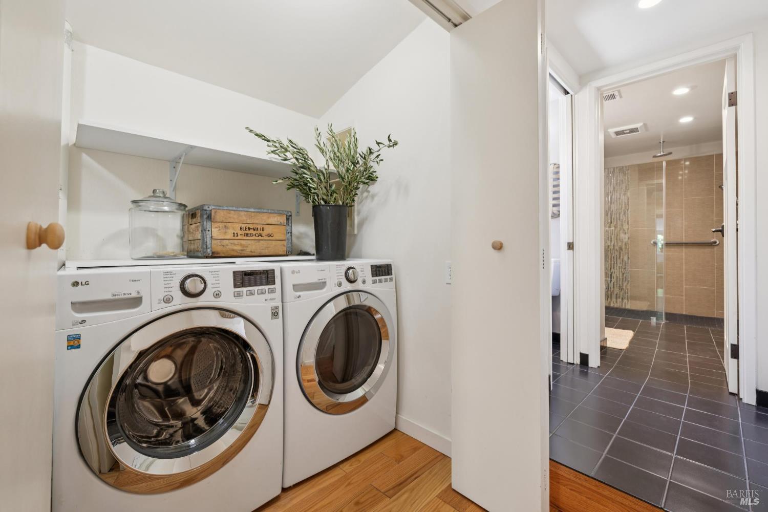 Detail Gallery Image 35 of 53 For 97 Florence Ave, San Anselmo,  CA 94960 - 2 Beds | 1/1 Baths