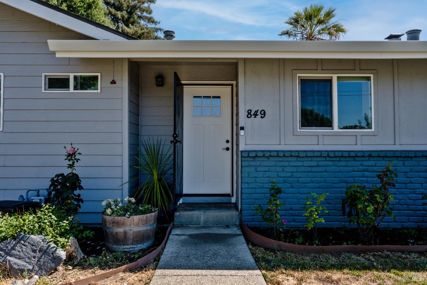 Detail Gallery Image 20 of 28 For 849 Yosemite Dr, Ukiah,  CA 95482 - 3 Beds | 2 Baths