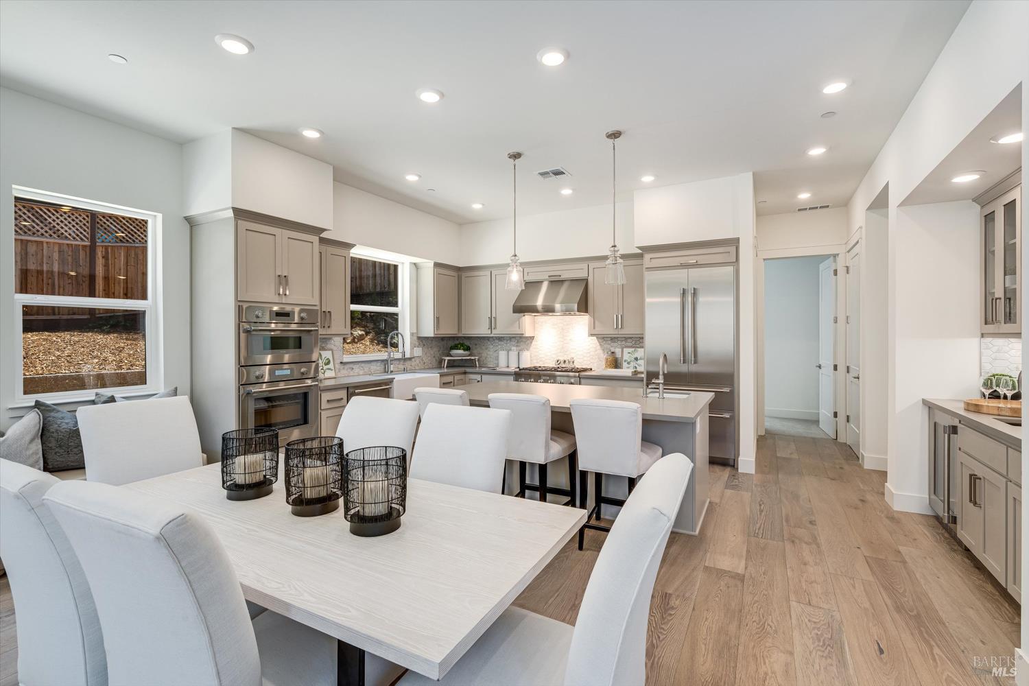 Detail Gallery Image 11 of 39 For 107 Grace Ln, Napa,  CA 94559 - 4 Beds | 3/1 Baths