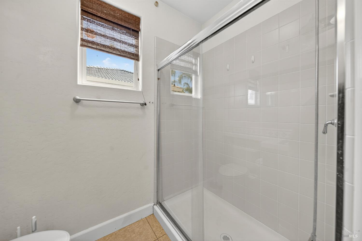 Detail Gallery Image 30 of 73 For 3034 W Clinton Ct, Visalia,  CA 93291 - 5 Beds | 3 Baths