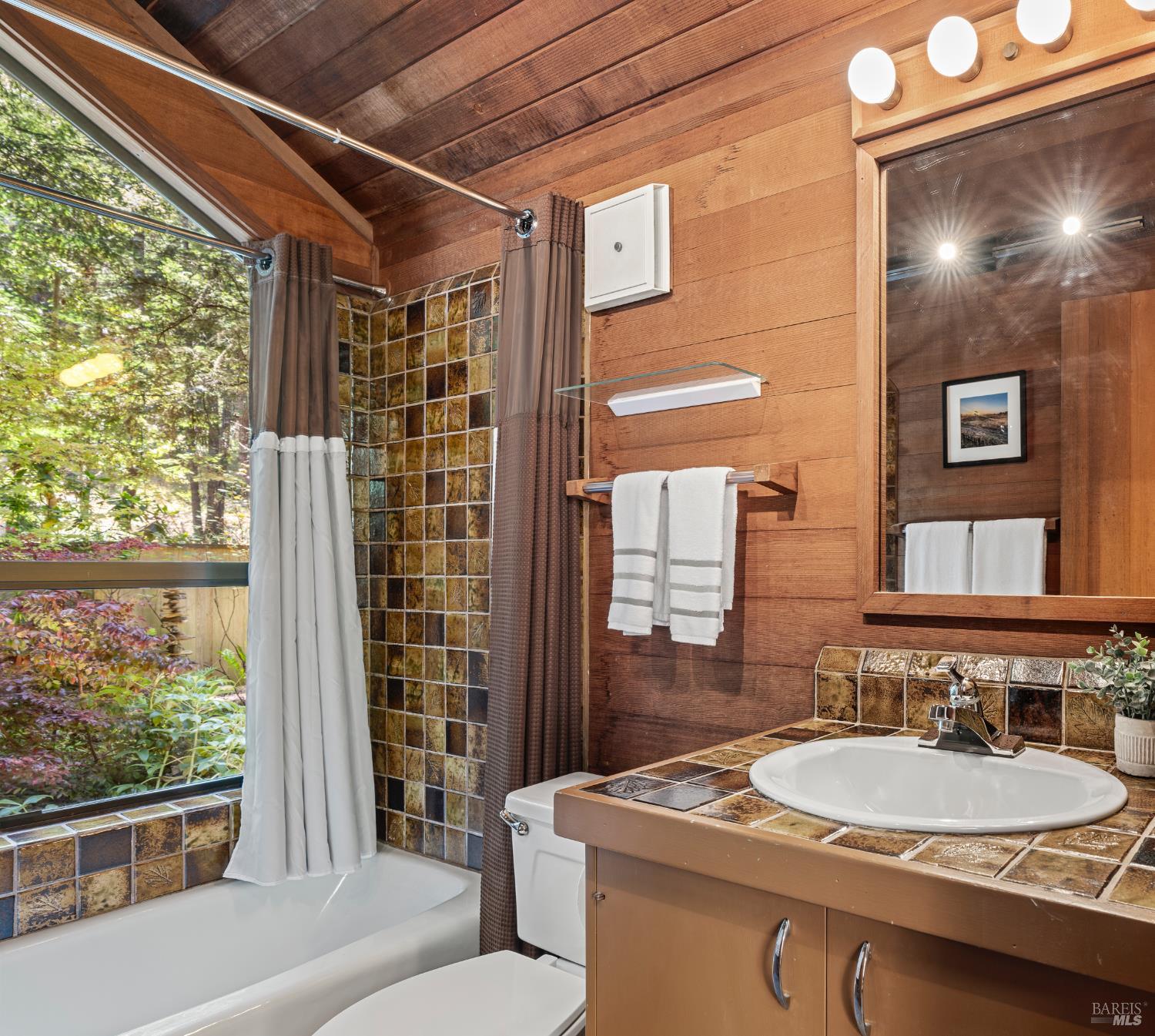 Detail Gallery Image 24 of 55 For 36419 East Ridge Rd, The Sea Ranch,  CA 95497 - 1 Beds | 2 Baths