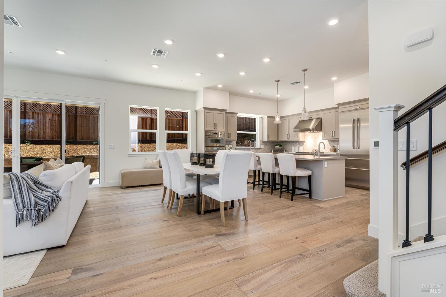 Detail Gallery Image 28 of 39 For 107 Grace Ln, Napa,  CA 94559 - 4 Beds | 3/1 Baths