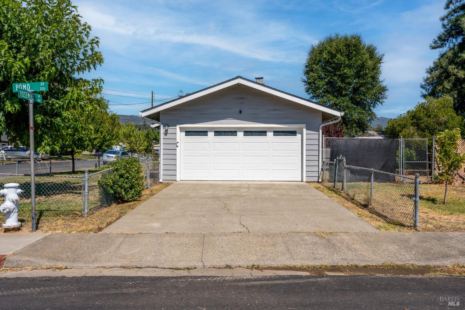 Detail Gallery Image 24 of 28 For 849 Yosemite Dr, Ukiah,  CA 95482 - 3 Beds | 2 Baths
