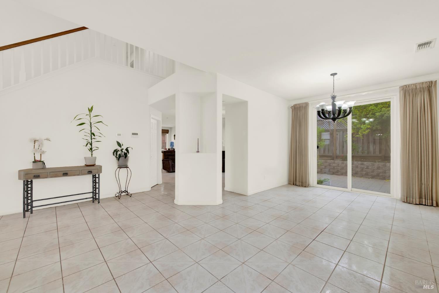 Detail Gallery Image 15 of 62 For 859 Liberty Dr, Napa,  CA 94559 - 4 Beds | 3 Baths