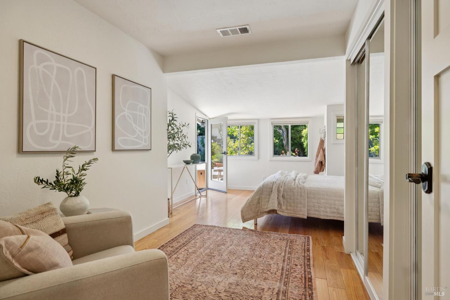 Detail Gallery Image 28 of 53 For 97 Florence Ave, San Anselmo,  CA 94960 - 2 Beds | 1/1 Baths