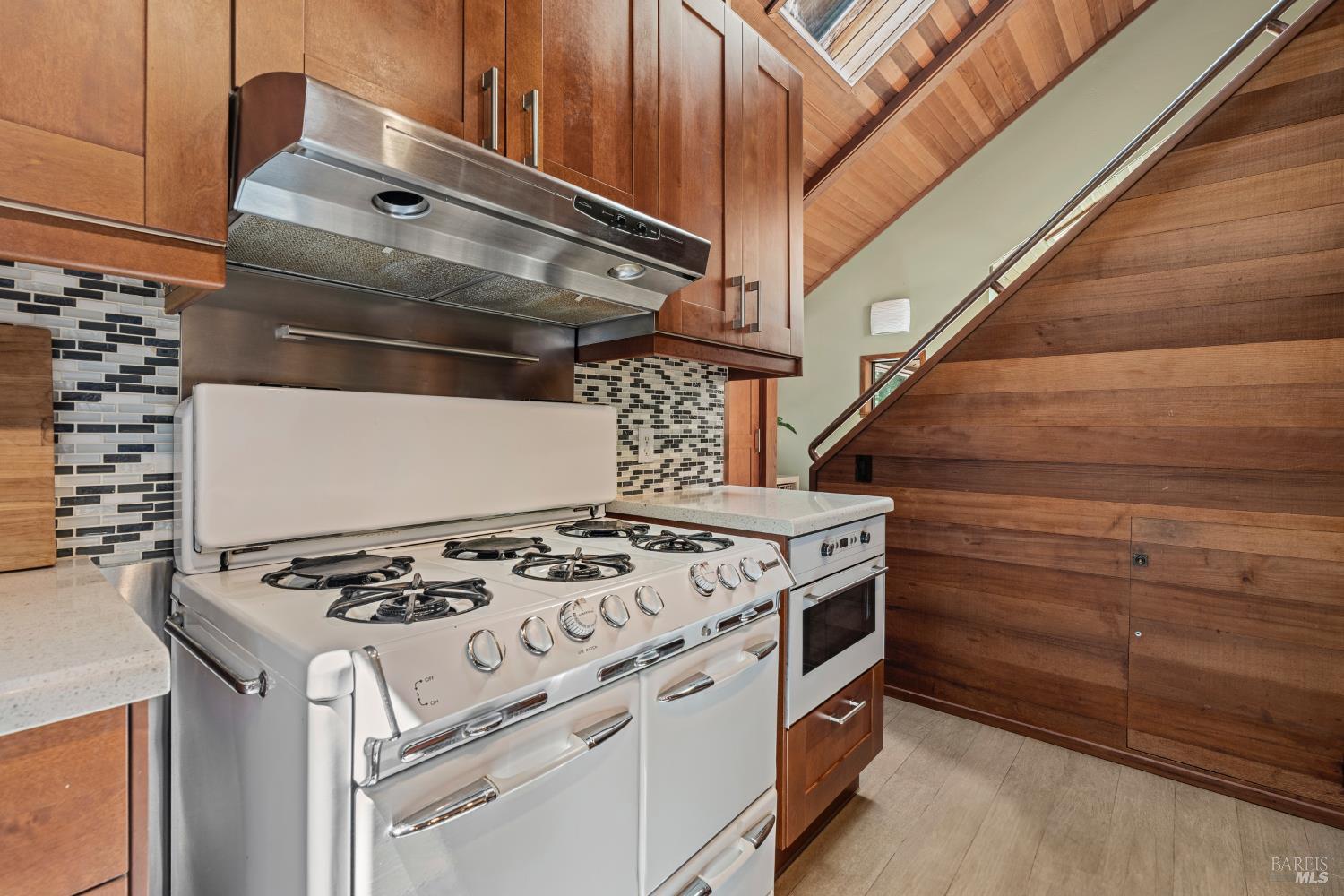 Detail Gallery Image 8 of 55 For 36419 East Ridge Rd, The Sea Ranch,  CA 95497 - 1 Beds | 2 Baths