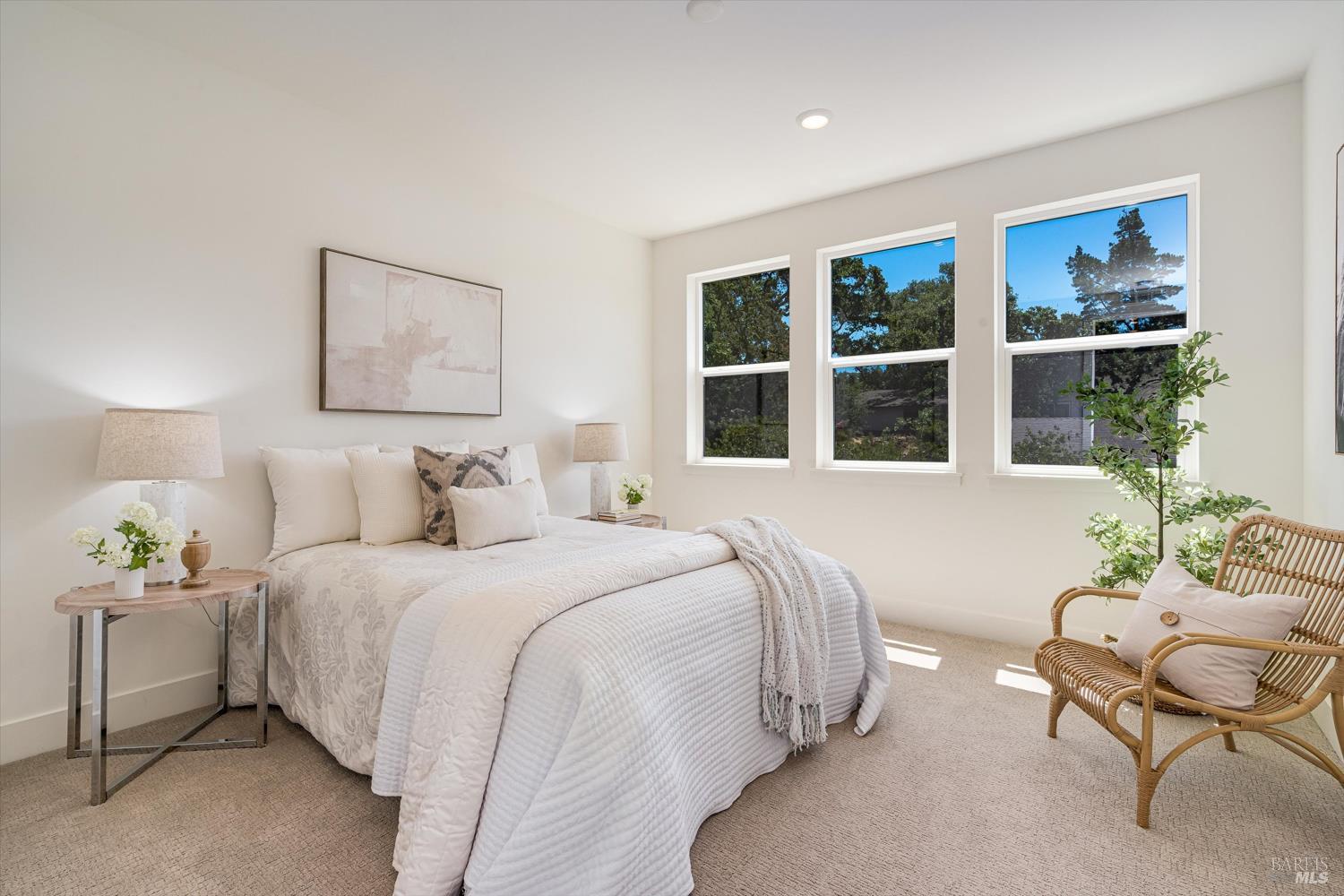 Detail Gallery Image 33 of 39 For 107 Grace Ln, Napa,  CA 94559 - 4 Beds | 3/1 Baths