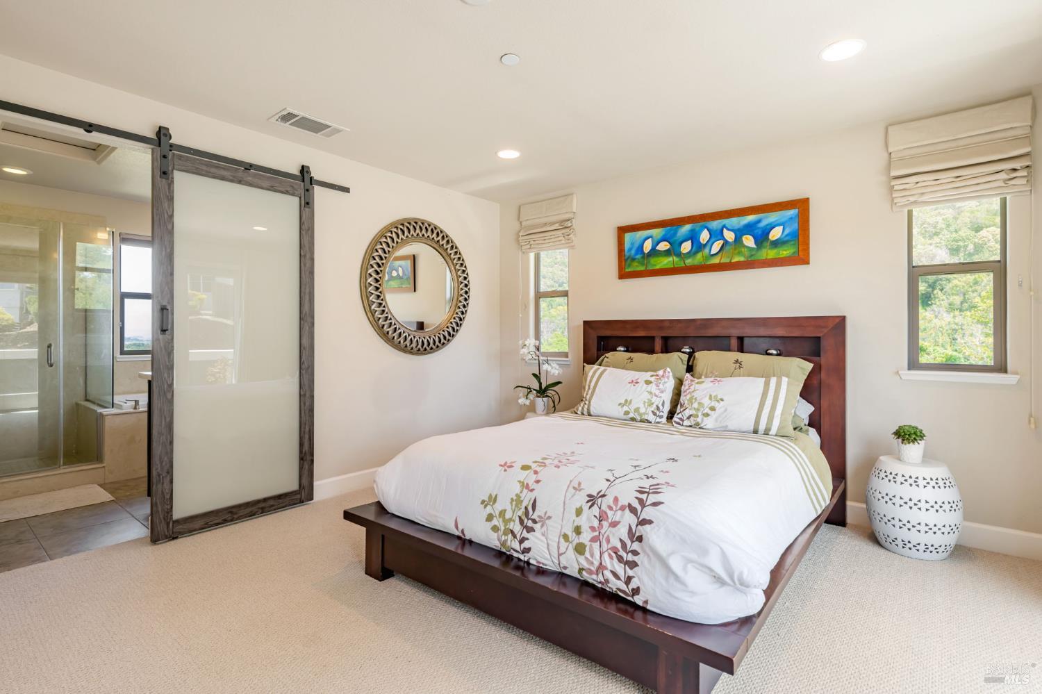 Detail Gallery Image 23 of 49 For 11 Edgehill Way, San Rafael,  CA 94903 - 4 Beds | 3/1 Baths