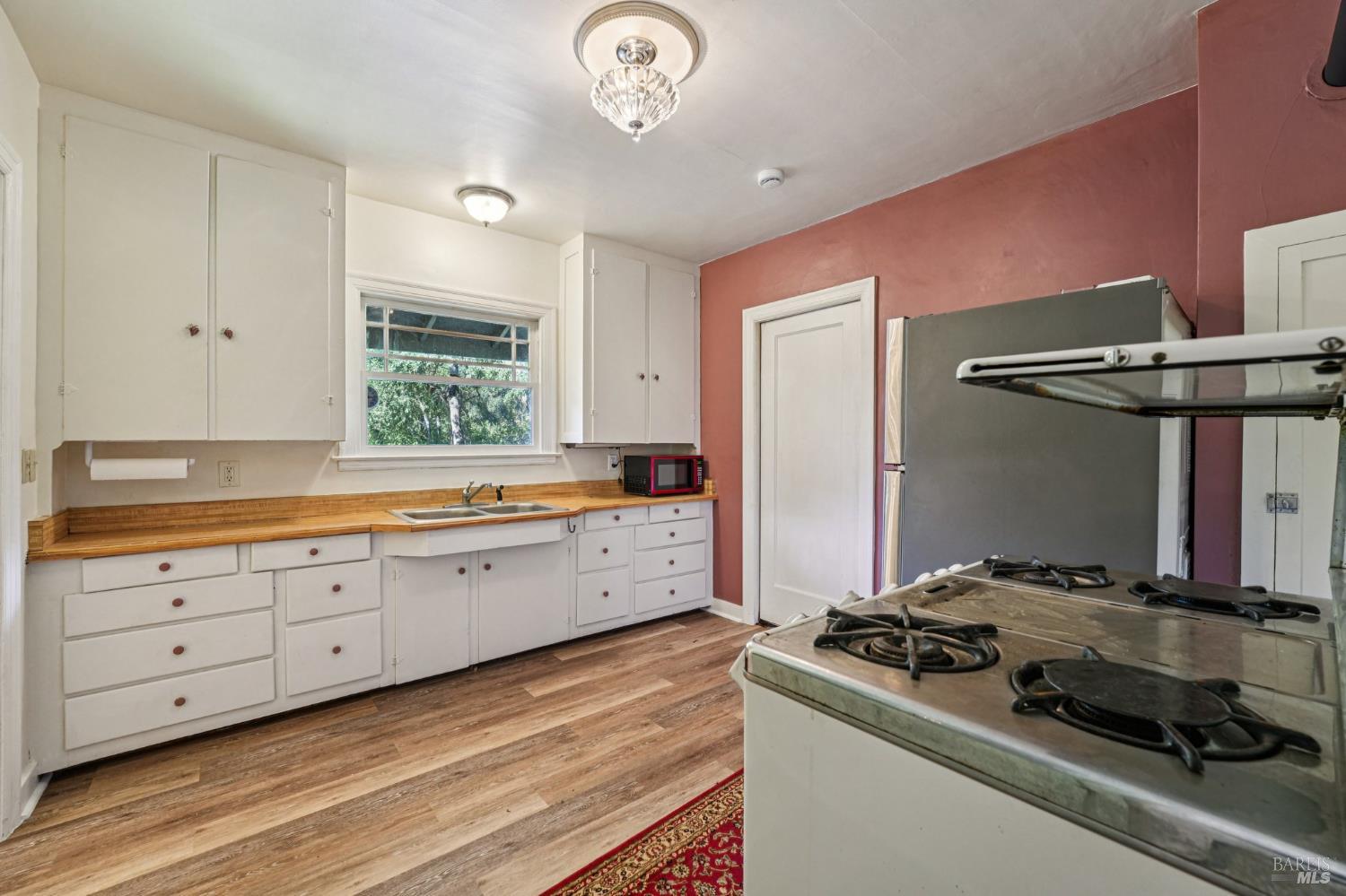 Detail Gallery Image 21 of 73 For 514 Sanitarium Rd, Saint Helena,  CA 94574 - 3 Beds | 3 Baths