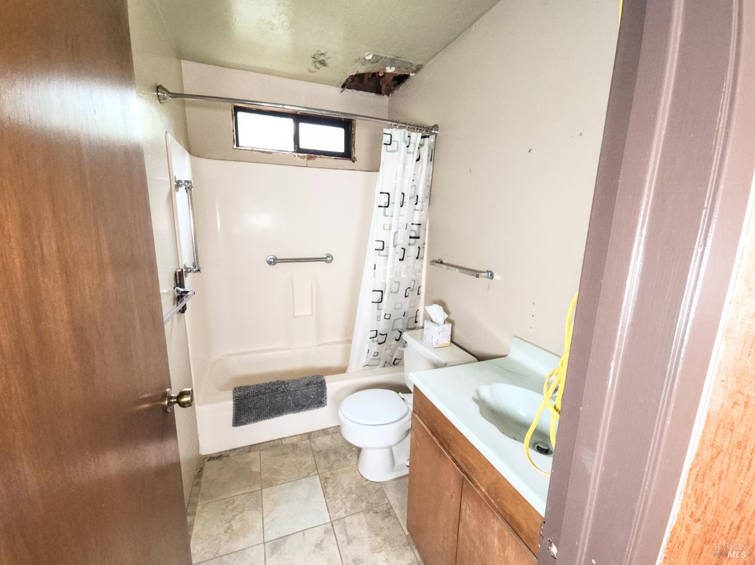 Detail Gallery Image 14 of 53 For 15551 Forest View Rd, Manchester,  CA 95459 - 2 Beds | 2 Baths