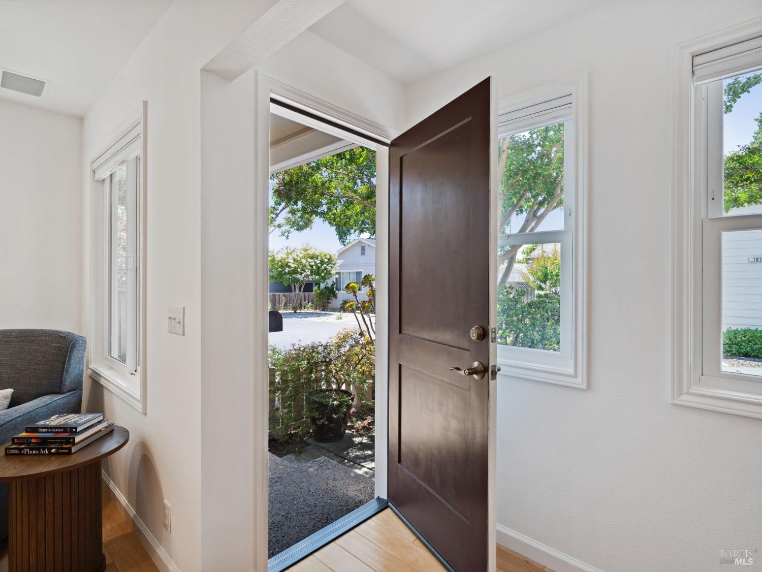Detail Gallery Image 4 of 41 For 108 Marion Ln, Healdsburg,  CA 95448 - 2 Beds | 2 Baths