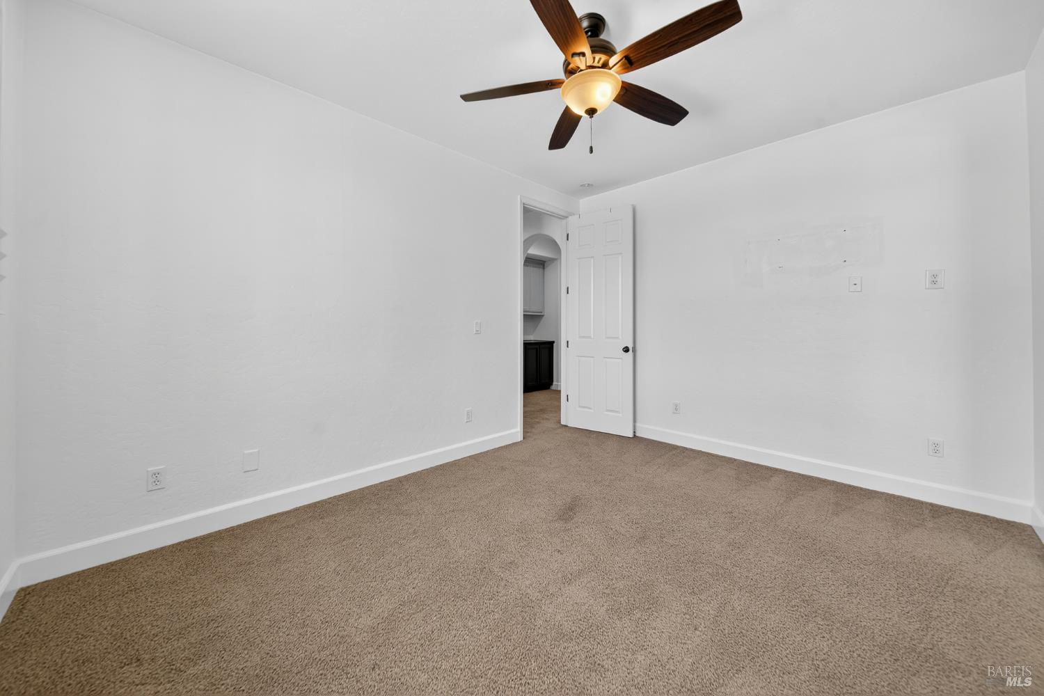 Detail Gallery Image 33 of 73 For 3034 W Clinton Ct, Visalia,  CA 93291 - 5 Beds | 3 Baths