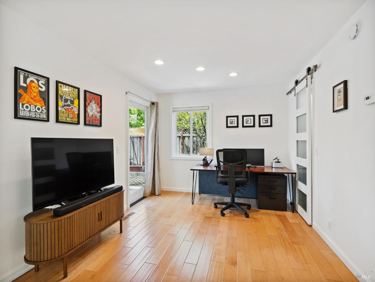 Detail Gallery Image 7 of 41 For 108 Marion Ln, Healdsburg,  CA 95448 - 2 Beds | 2 Baths
