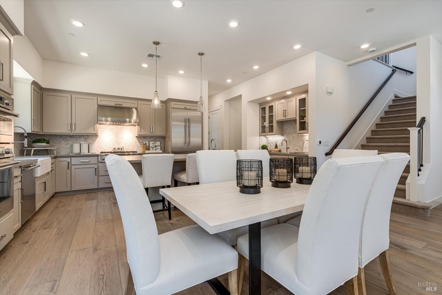 Detail Gallery Image 10 of 39 For 107 Grace Ln, Napa,  CA 94559 - 4 Beds | 3/1 Baths