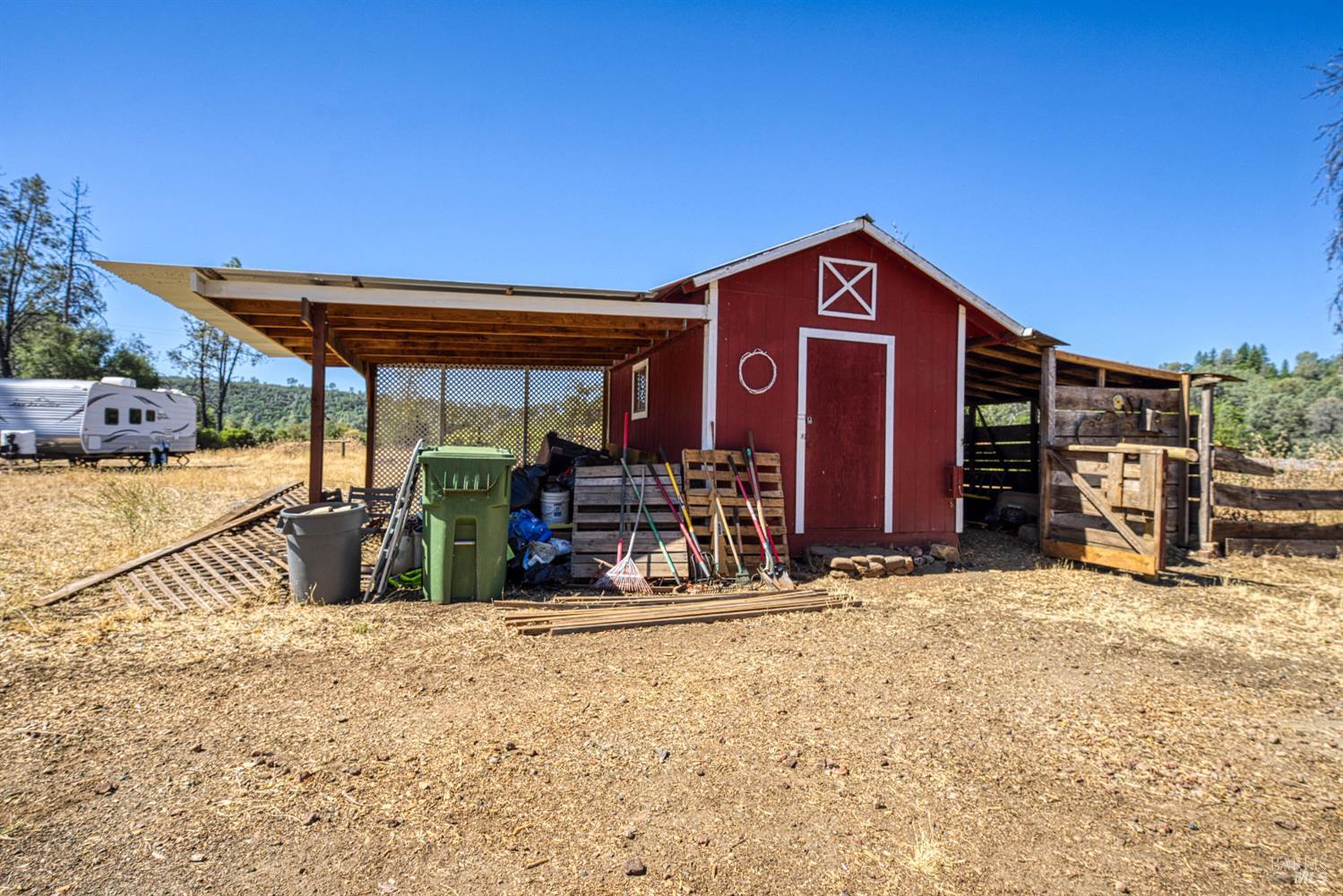 Detail Gallery Image 32 of 68 For 15000 Gray Pine Rd, Lower Lake,  CA 95457 - 1 Beds | 1 Baths