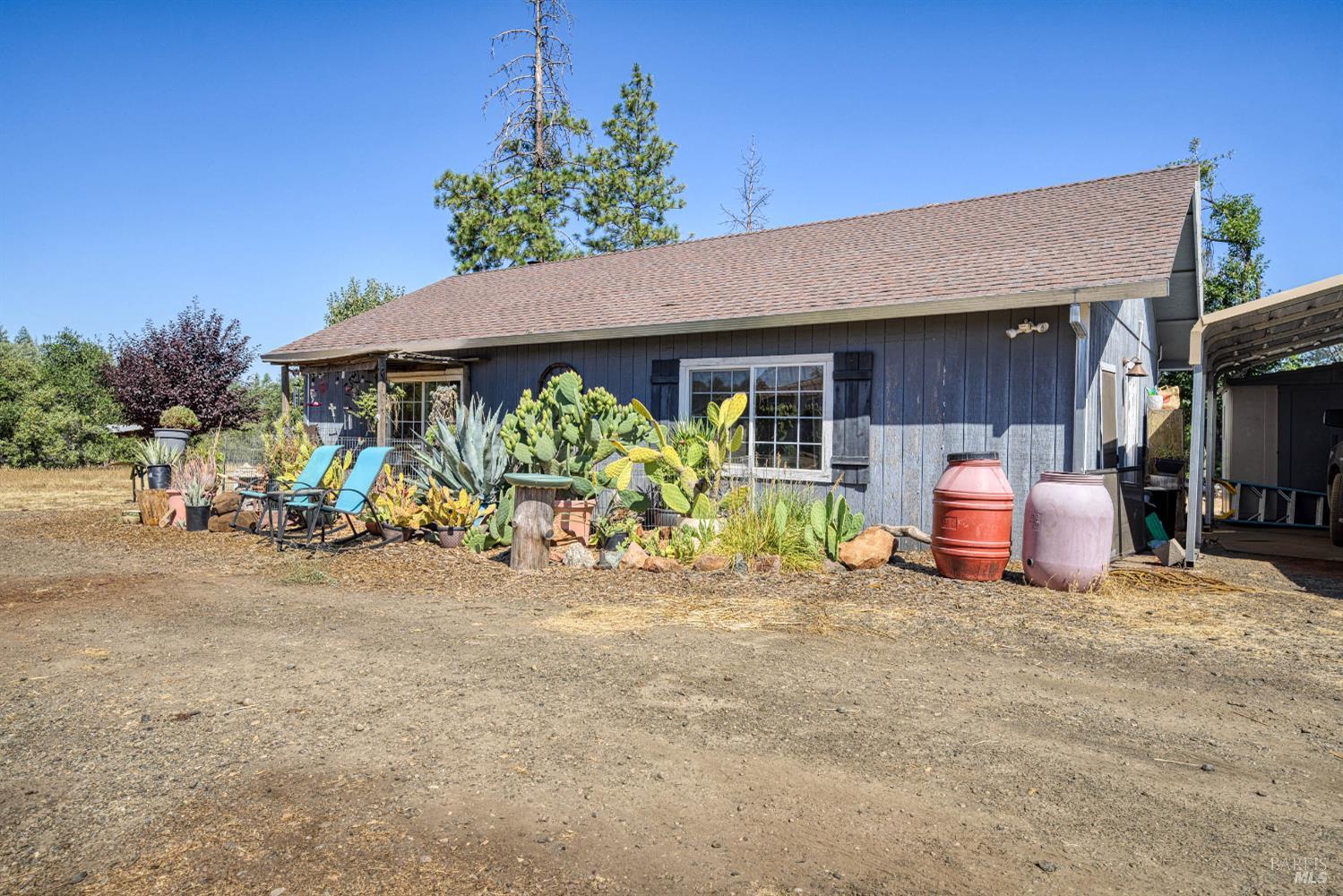Detail Gallery Image 6 of 68 For 15000 Gray Pine Rd, Lower Lake,  CA 95457 - 1 Beds | 1 Baths