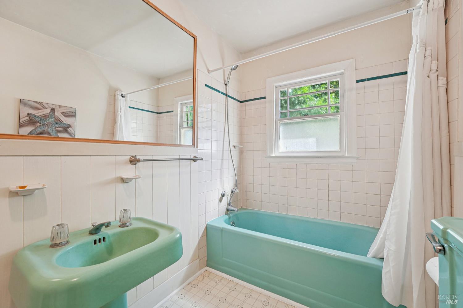 Detail Gallery Image 30 of 73 For 514 Sanitarium Rd, Saint Helena,  CA 94574 - 3 Beds | 3 Baths