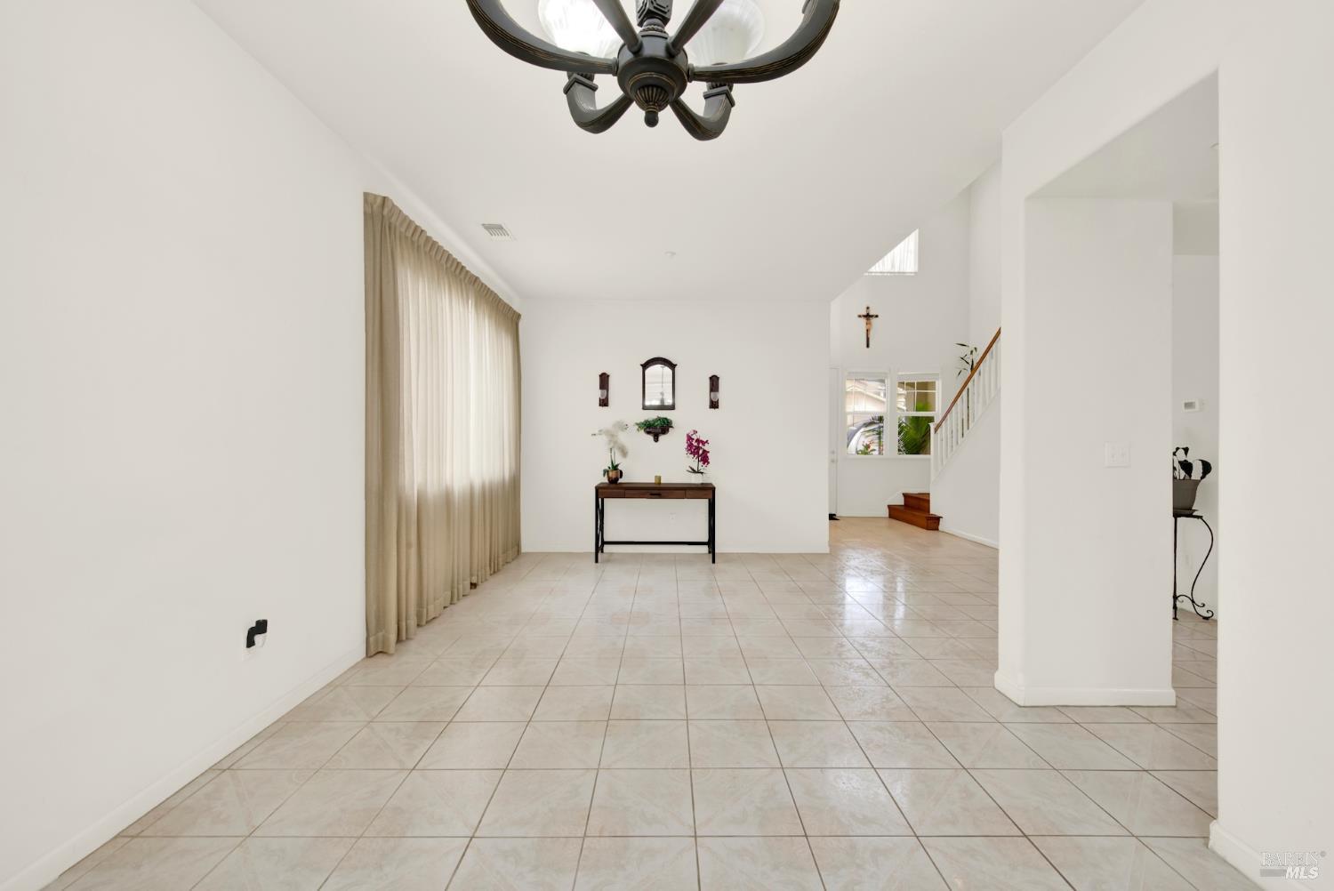 Detail Gallery Image 17 of 62 For 859 Liberty Dr, Napa,  CA 94559 - 4 Beds | 3 Baths