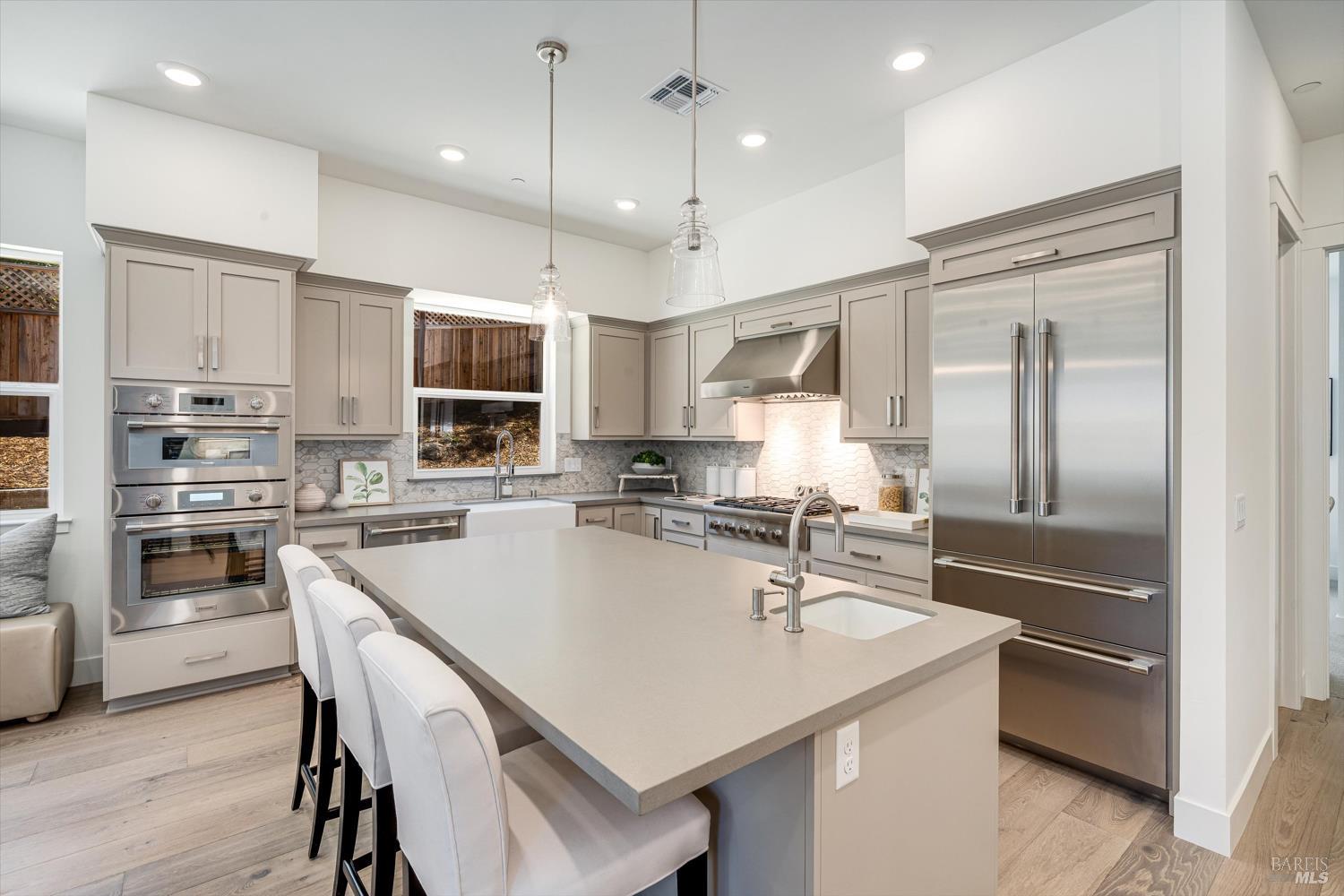 Detail Gallery Image 13 of 39 For 107 Grace Ln, Napa,  CA 94559 - 4 Beds | 3/1 Baths