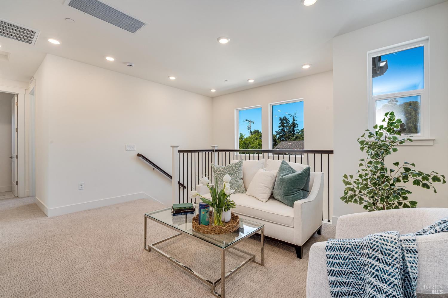 Detail Gallery Image 30 of 39 For 107 Grace Ln, Napa,  CA 94559 - 4 Beds | 3/1 Baths