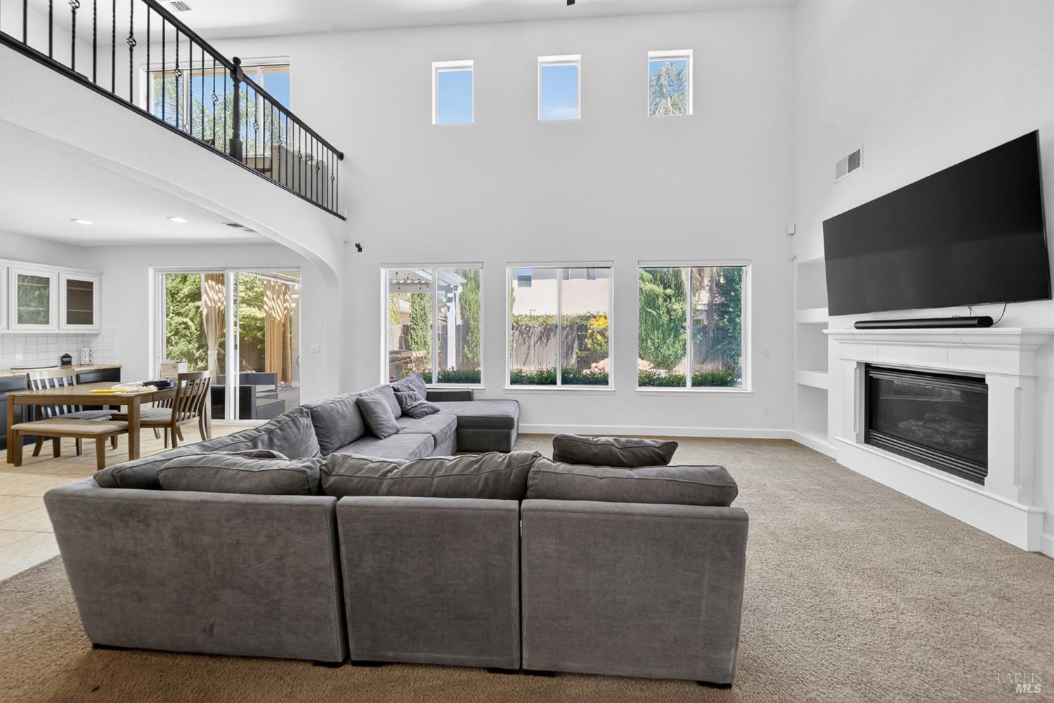 Detail Gallery Image 22 of 73 For 3034 W Clinton Ct, Visalia,  CA 93291 - 5 Beds | 3 Baths
