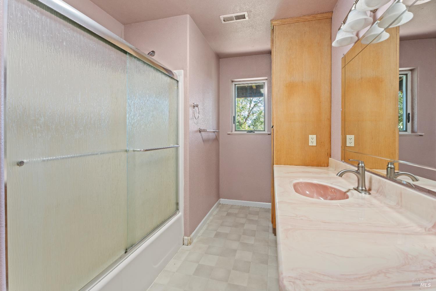 Detail Gallery Image 18 of 29 For 2030 Buckeye Dr, Willits,  CA 95490 - 3 Beds | 2 Baths