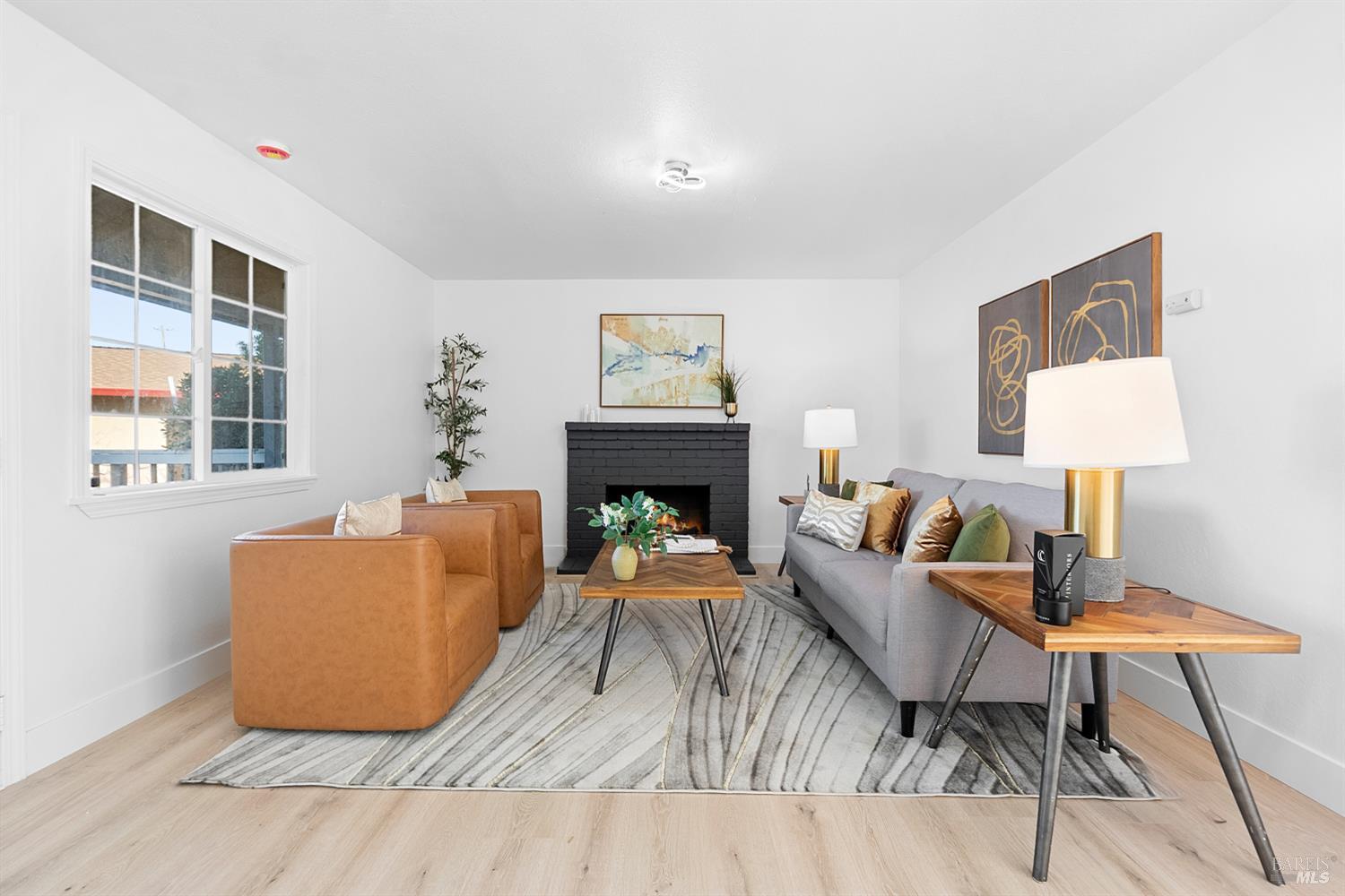 Detail Gallery Image 2 of 22 For 2213 Santa Fe Ct, Fairfield,  CA 94533 - 4 Beds | 2 Baths