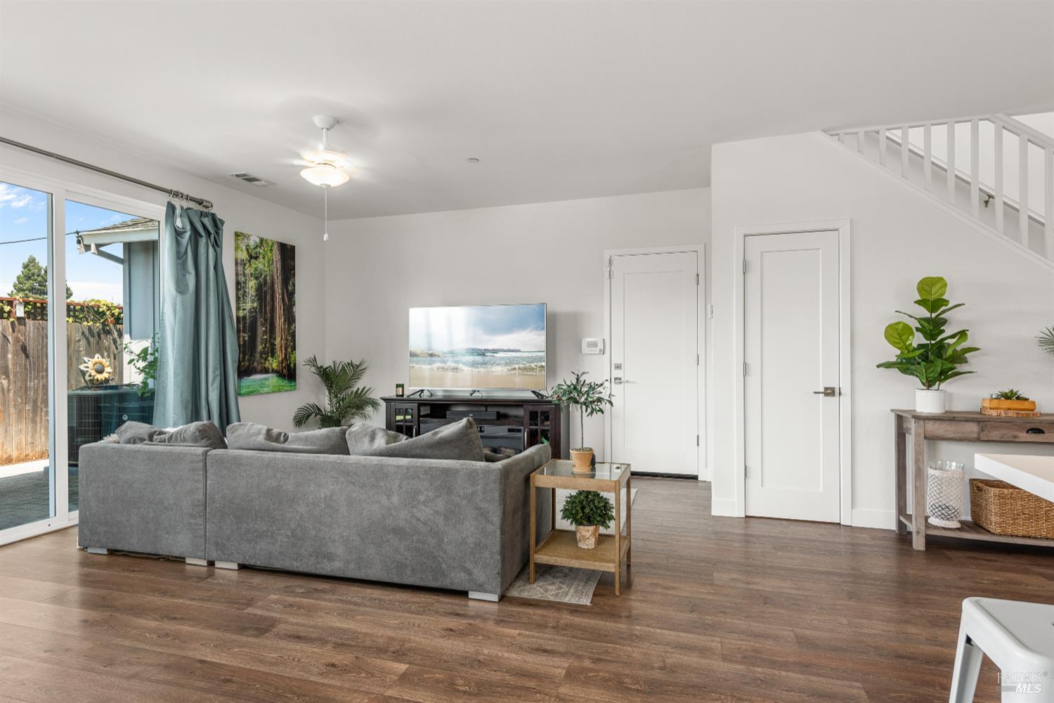 Detail Gallery Image 13 of 34 For 2976 Bay Village Ave, Santa Rosa,  CA 95403 - 3 Beds | 2/1 Baths