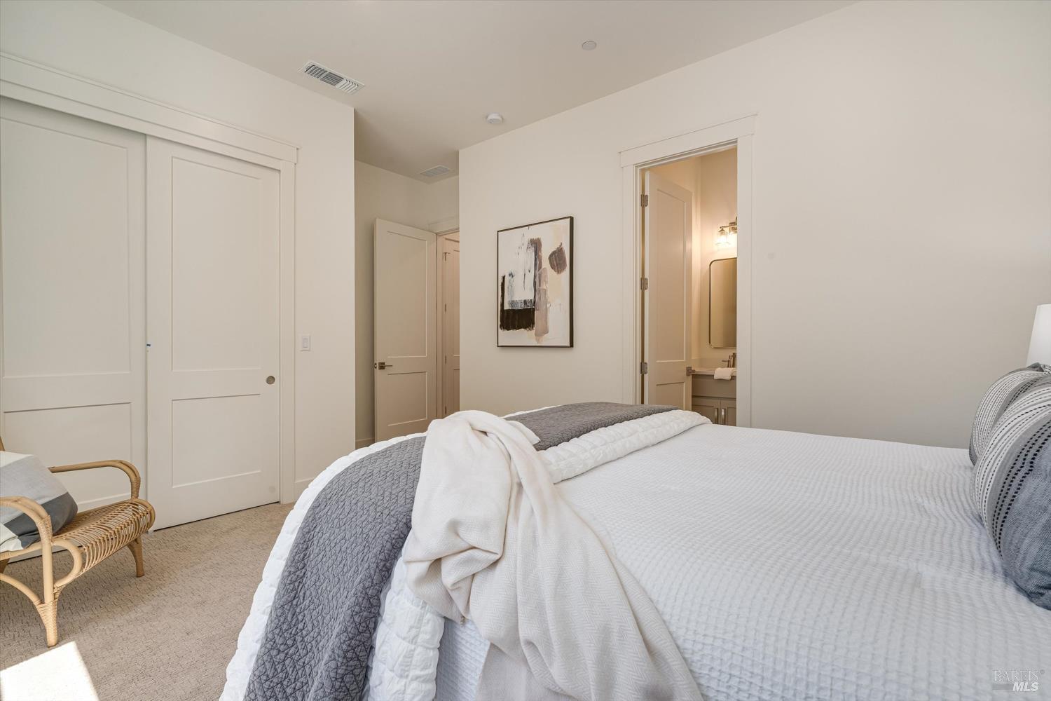 Detail Gallery Image 23 of 39 For 107 Grace Ln, Napa,  CA 94559 - 4 Beds | 3/1 Baths