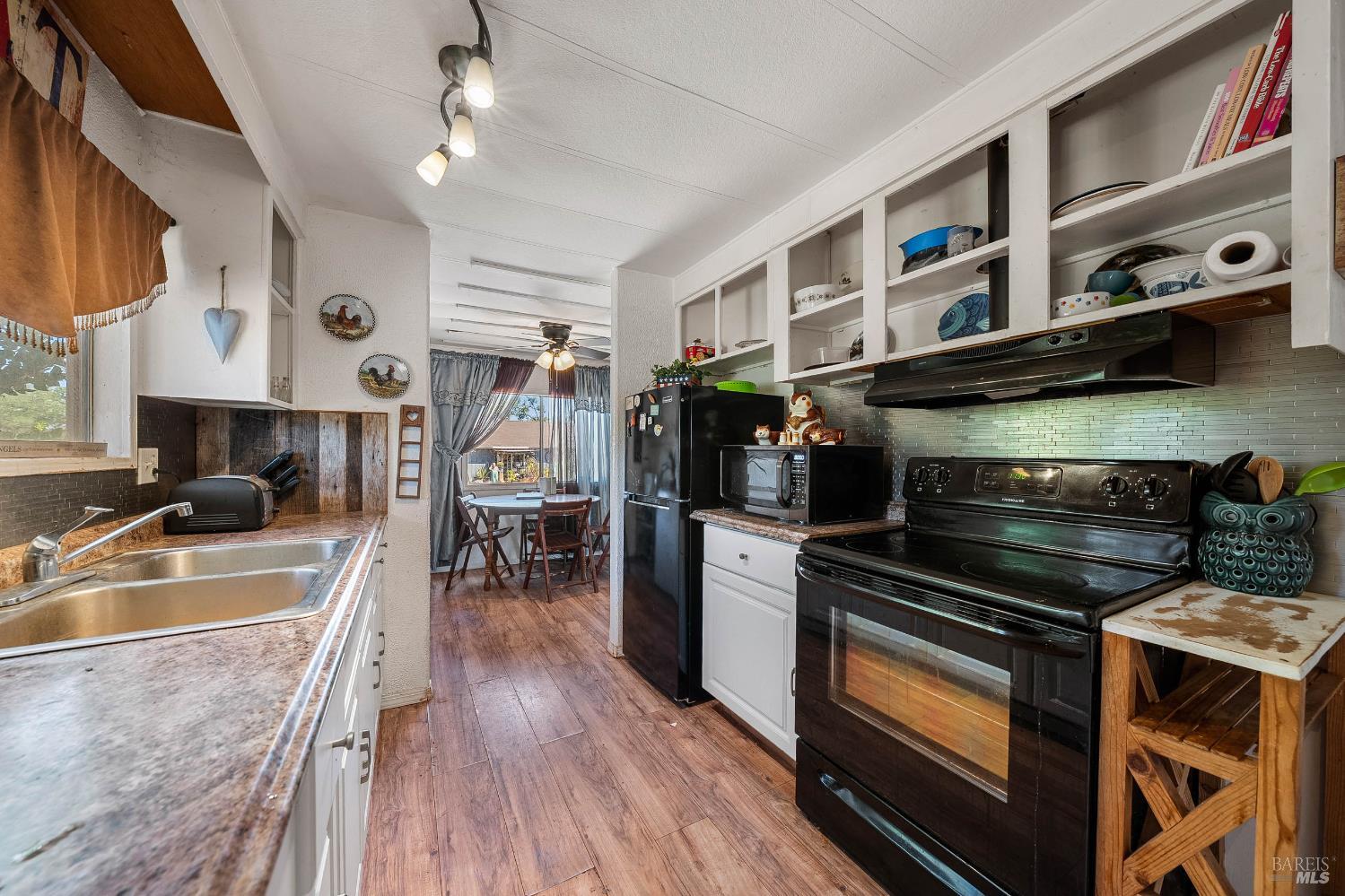 Detail Gallery Image 46 of 68 For 15000 Gray Pine Rd, Lower Lake,  CA 95457 - 1 Beds | 1 Baths