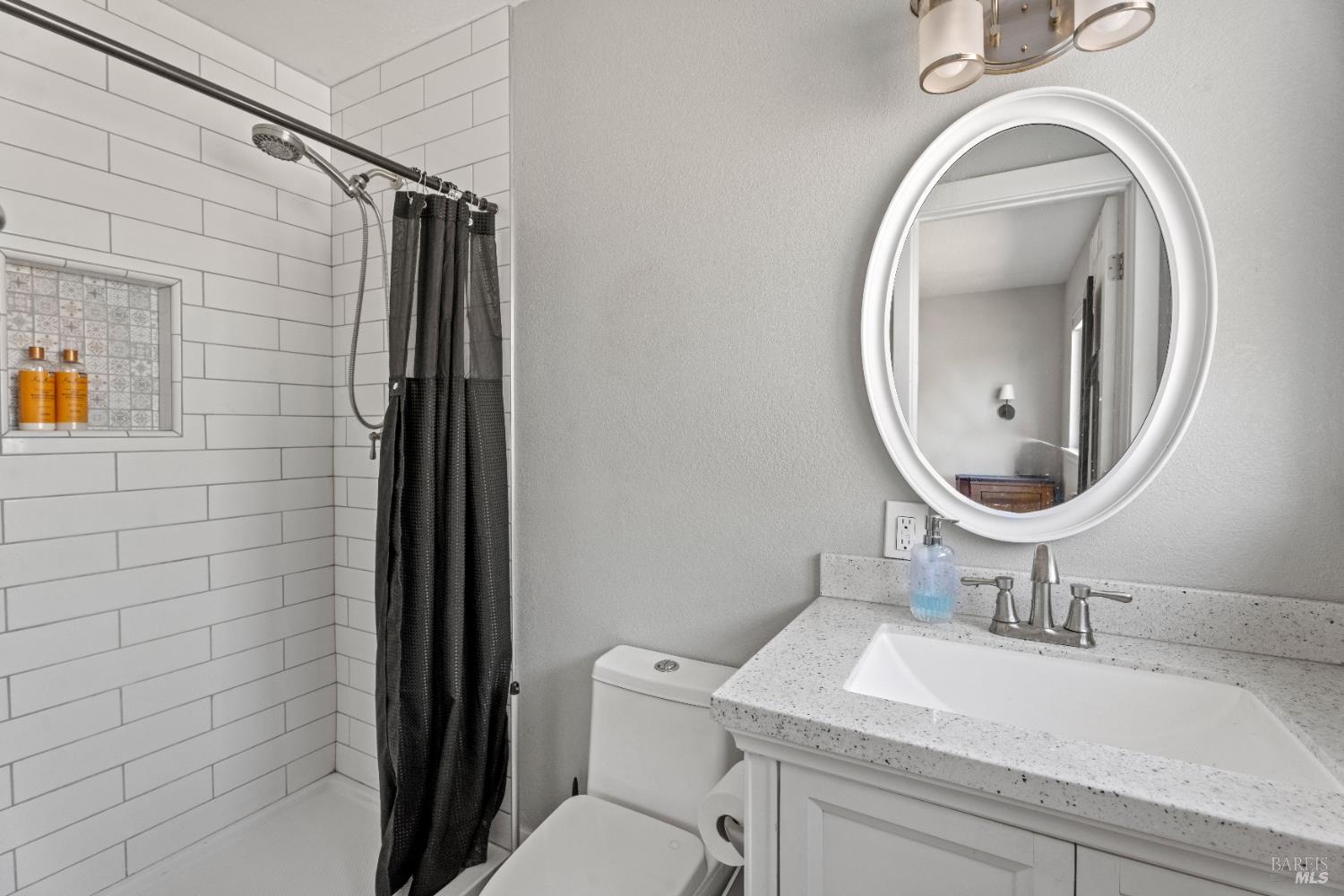 Detail Gallery Image 13 of 28 For 849 Yosemite Dr, Ukiah,  CA 95482 - 3 Beds | 2 Baths