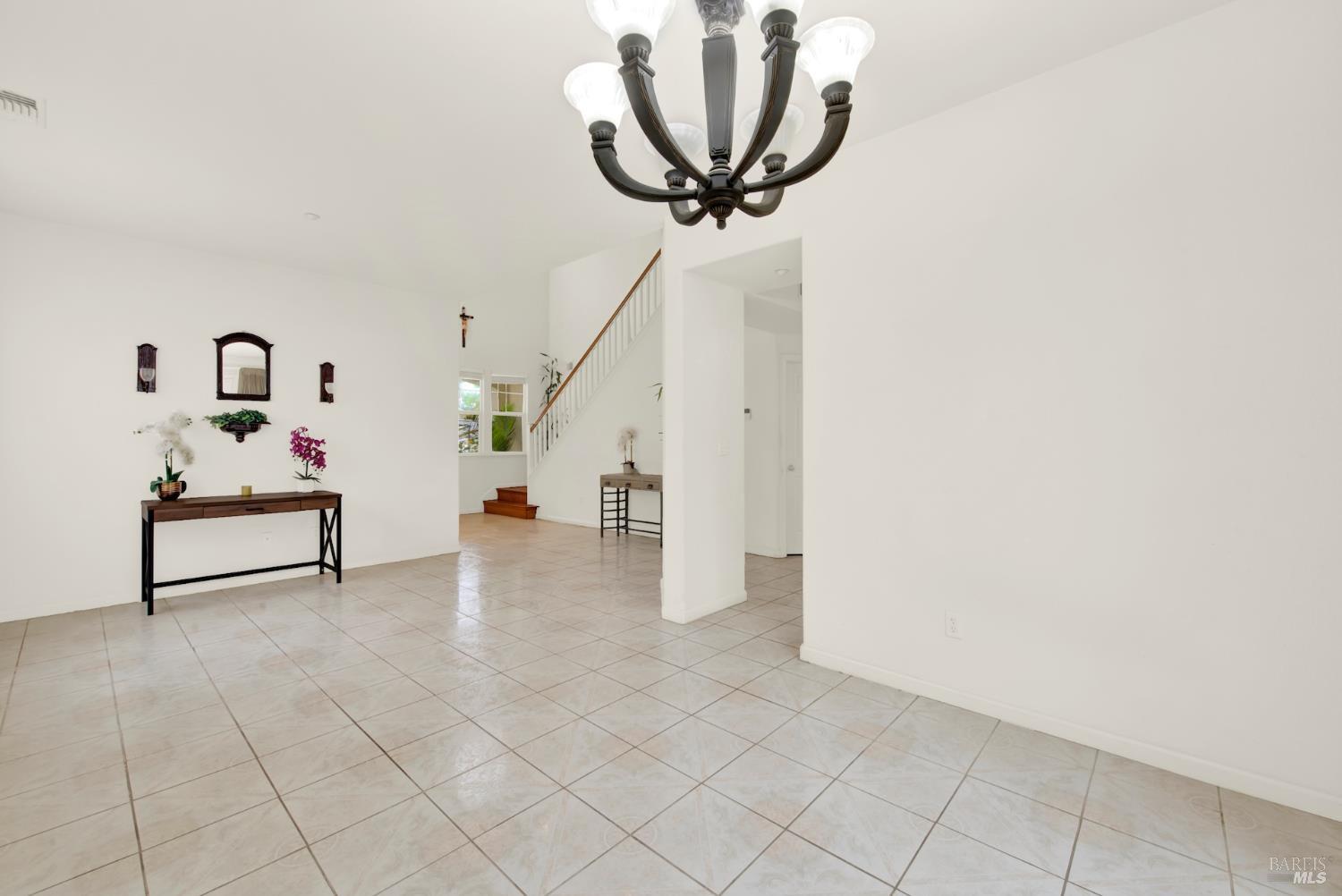 Detail Gallery Image 16 of 62 For 859 Liberty Dr, Napa,  CA 94559 - 4 Beds | 3 Baths