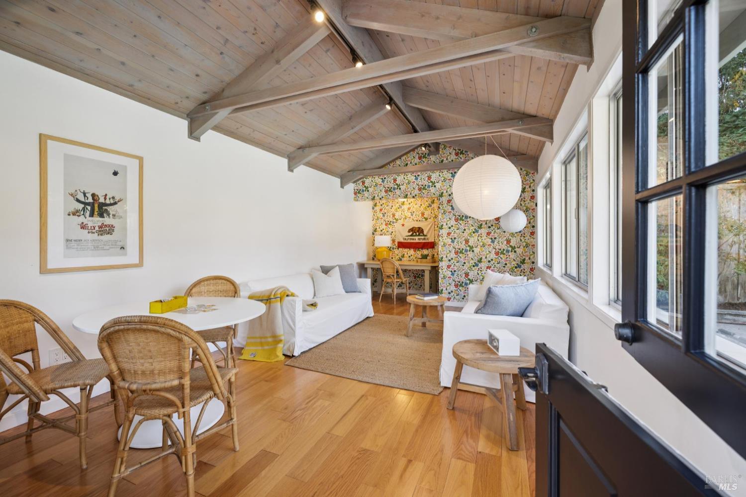 Detail Gallery Image 38 of 53 For 97 Florence Ave, San Anselmo,  CA 94960 - 2 Beds | 1/1 Baths
