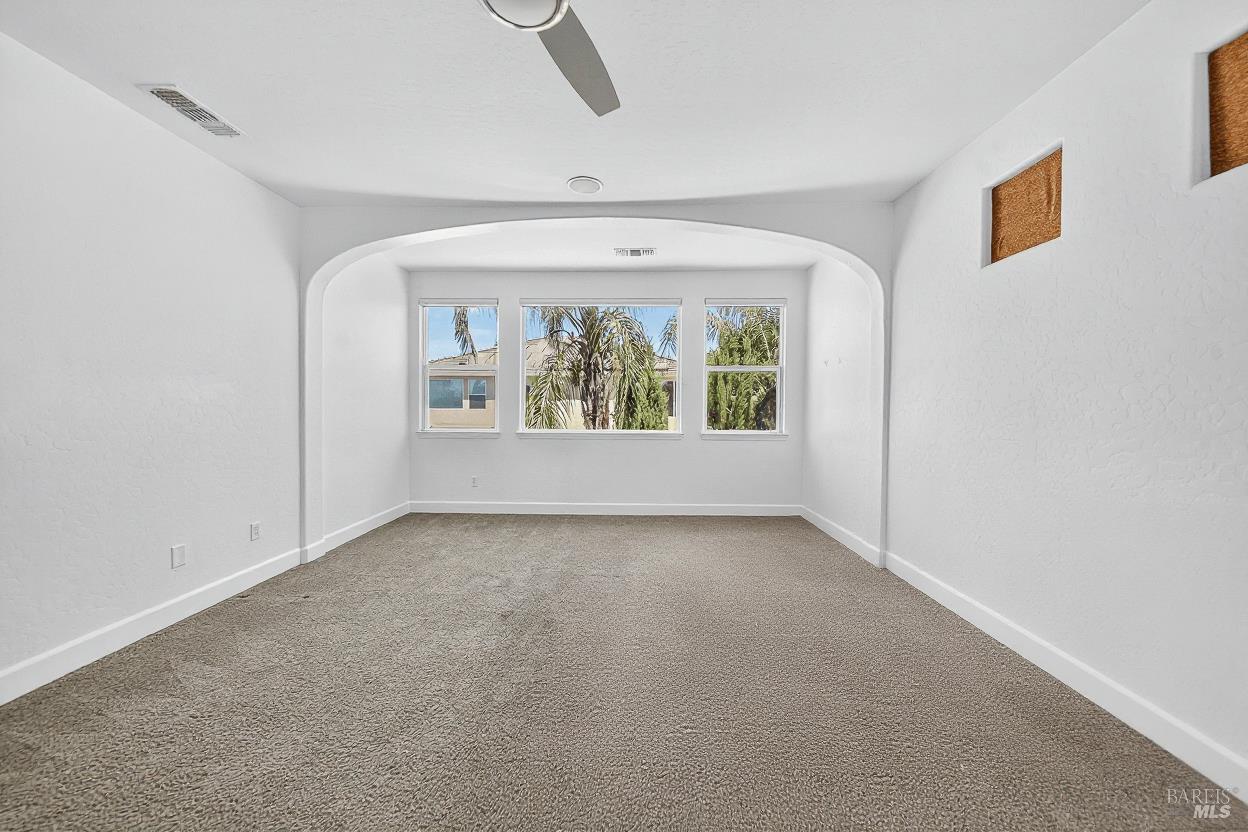 Detail Gallery Image 51 of 73 For 3034 W Clinton Ct, Visalia,  CA 93291 - 5 Beds | 3 Baths