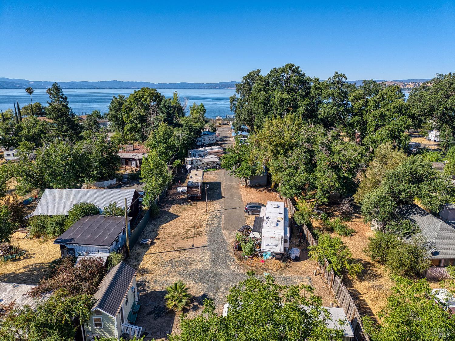 Detail Gallery Image 11 of 74 For 2630 Lakeshore Blvd, Upper Lake,  CA 95485 - – Beds | – Baths
