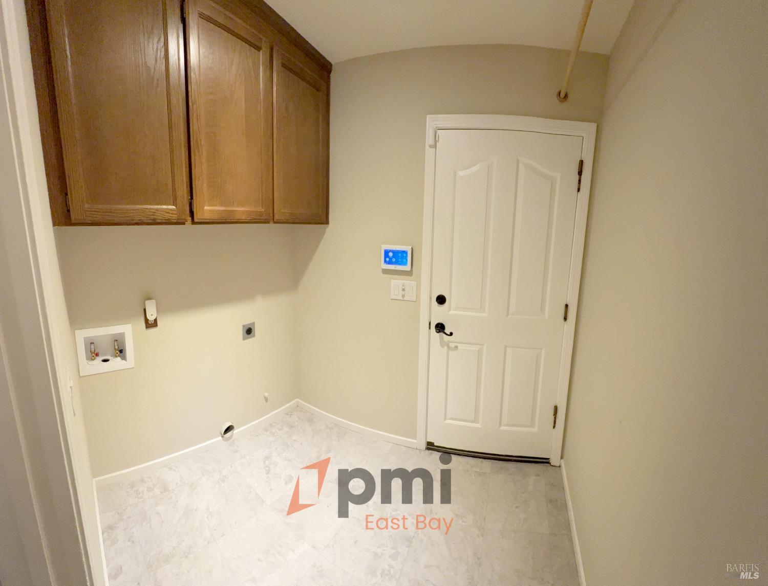 Detail Gallery Image 9 of 17 For 2209 Ascot Pkwy, Vallejo,  CA 94591 - 4 Beds | 2/1 Baths