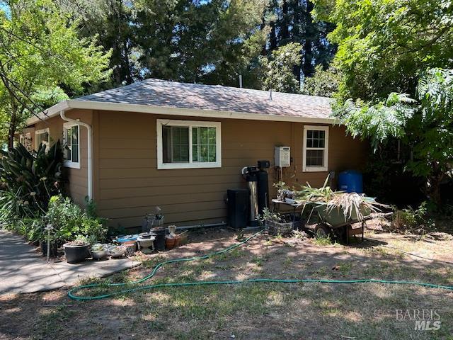 Detail Gallery Image 5 of 36 For 1038 Johnston St, Napa,  CA 94558 - 3 Beds | 1 Baths