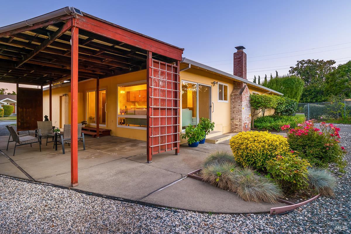 Detail Gallery Image 43 of 46 For 7 Laurie Ct, Novato,  CA 94947 - 4 Beds | 2 Baths