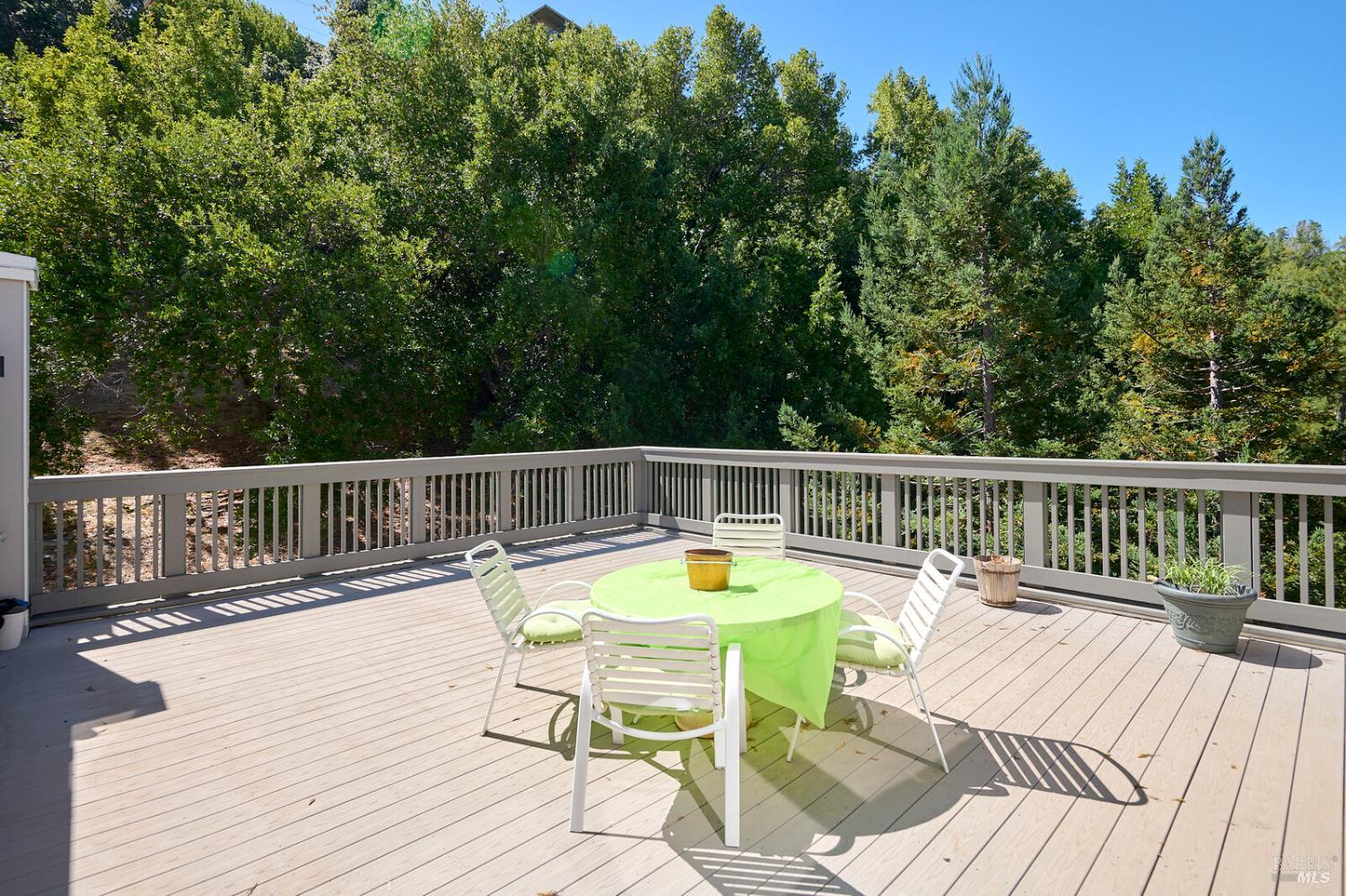 Detail Gallery Image 21 of 25 For 166 Professional Center Pkwy #166,  San Rafael,  CA 94903 - 3 Beds | 2/1 Baths