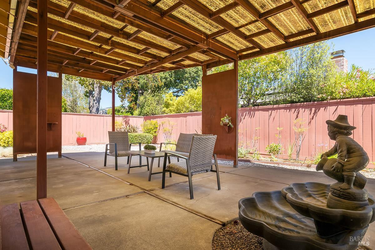 Detail Gallery Image 26 of 46 For 7 Laurie Ct, Novato,  CA 94947 - 4 Beds | 2 Baths