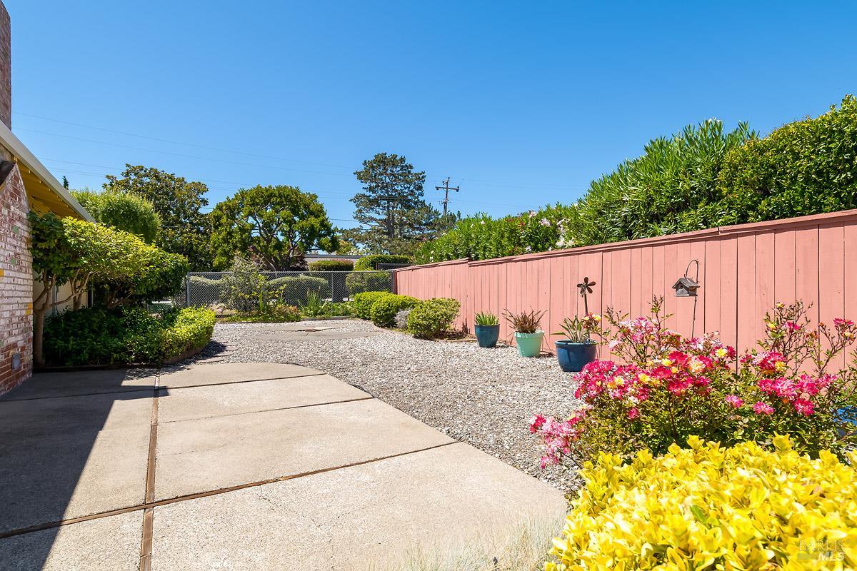 Detail Gallery Image 34 of 46 For 7 Laurie Ct, Novato,  CA 94947 - 4 Beds | 2 Baths