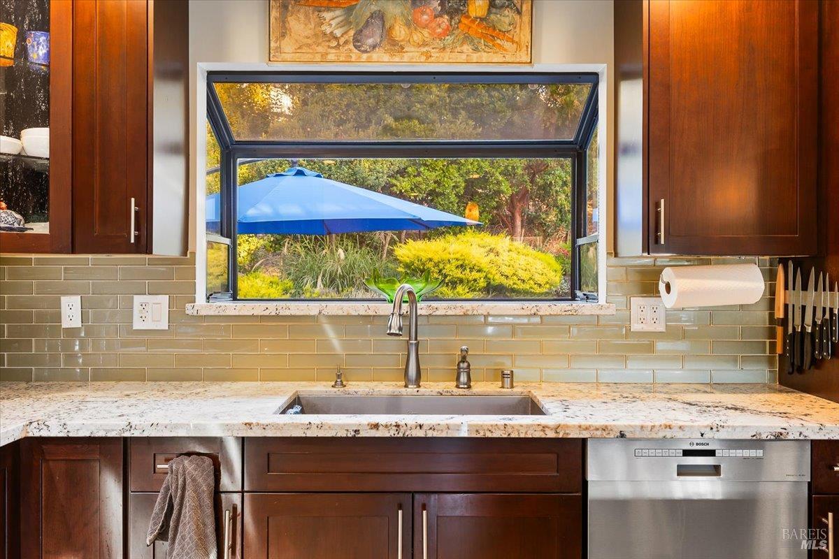 Detail Gallery Image 16 of 50 For 1200 Calle Del Arroyo Unkn, Sonoma,  CA 95476 - 3 Beds | 2 Baths