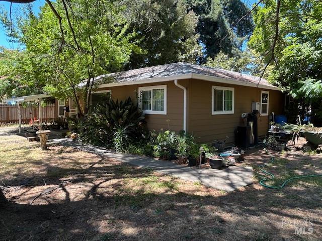 Detail Gallery Image 3 of 36 For 1038 Johnston St, Napa,  CA 94558 - 3 Beds | 1 Baths